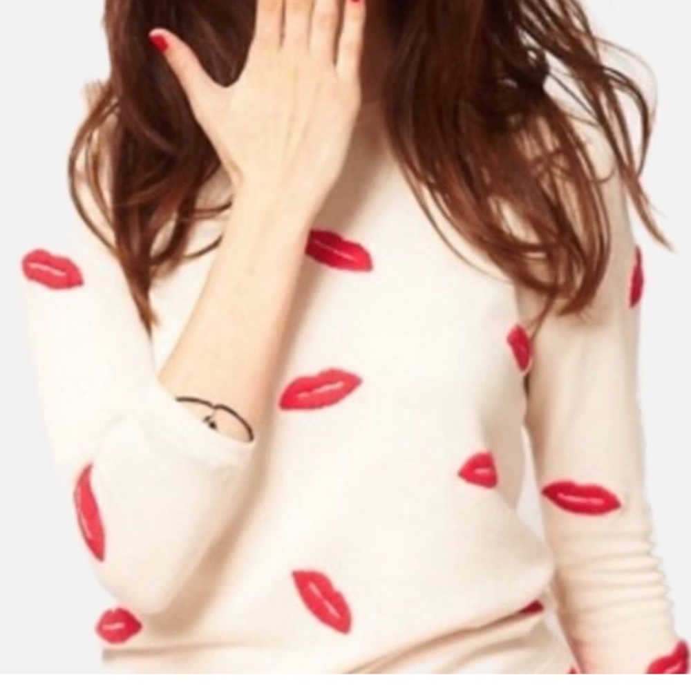 ASOS Embroidered Lips sweater size 4